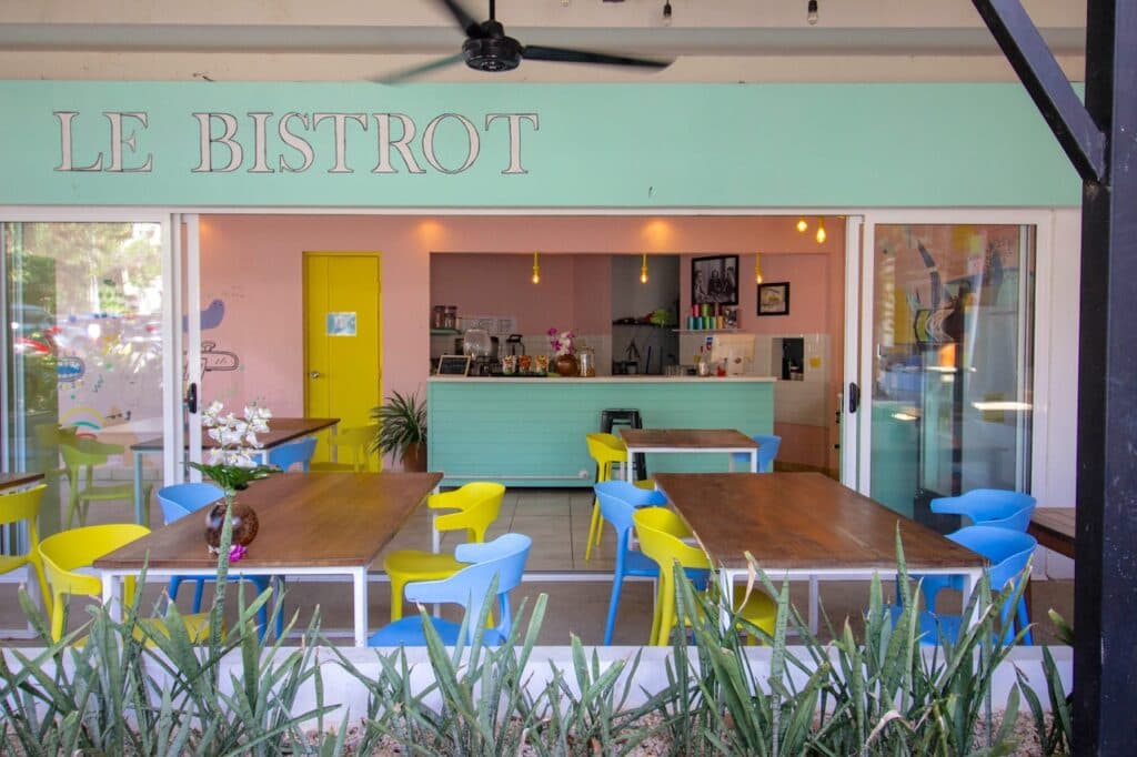 Profitable Restaurant in Prime Guiones Location